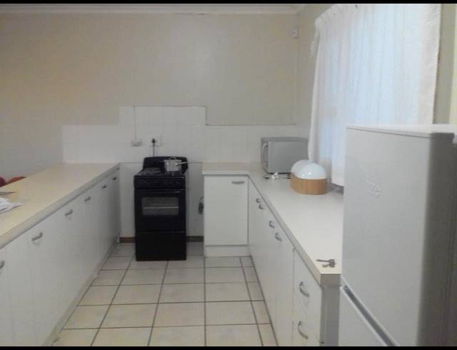 3 BEDROOM TOWNHOUSE RENTED IN HUMEWOOD